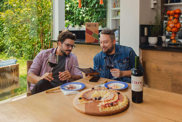 ¿Cómo elegir un buen vino tinto para regalar? - Wine.com.mx