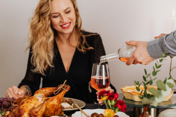 Mujer y vino: entiende la conexión entre ellos - Wine.com.mx